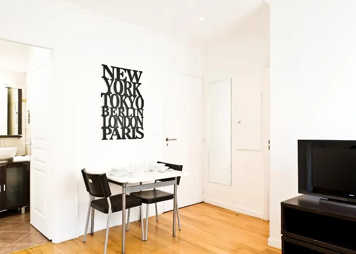 Bluestay 275 - A Apartment